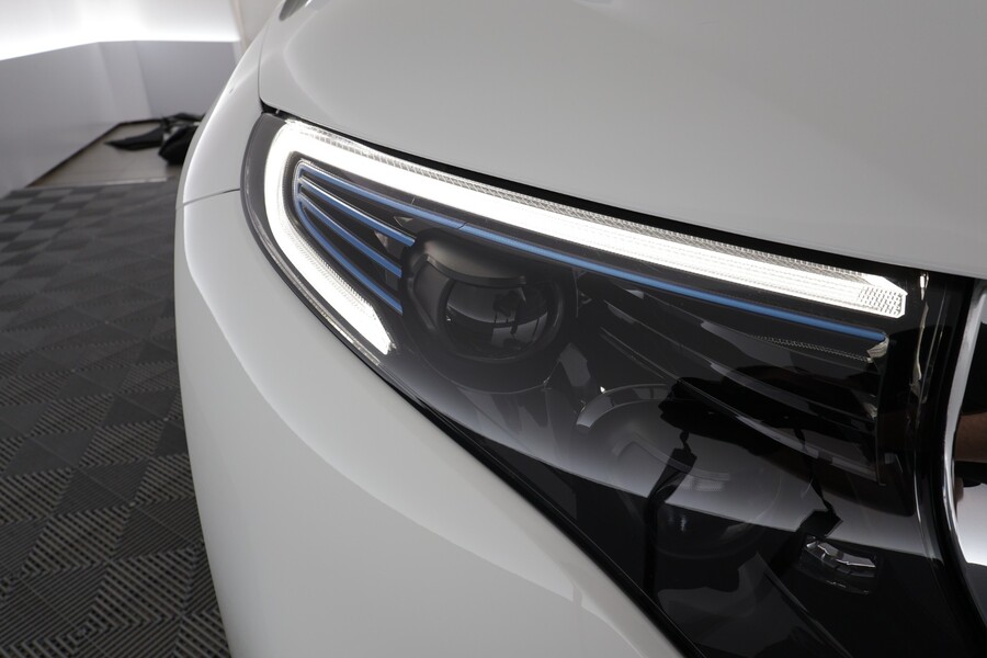 Mercedes-Benz EQC vaihtoauto