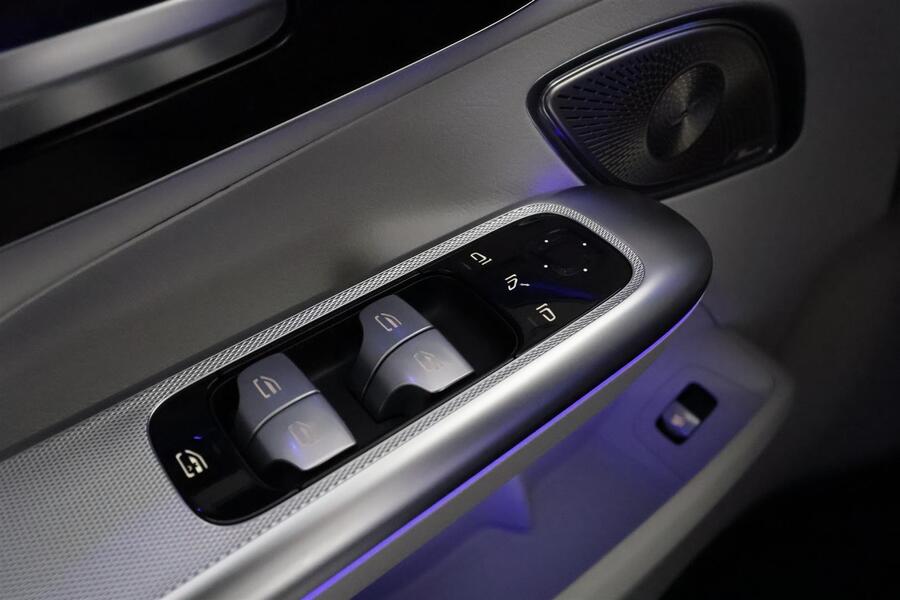 Mercedes-Benz EQE vaihtoauto