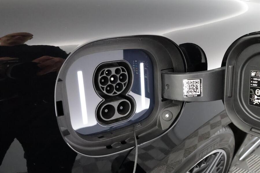 Mercedes-Benz EQE vaihtoauto