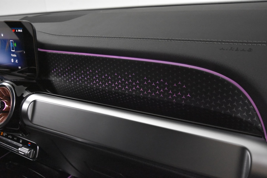 Mercedes-Benz EQB vaihtoauto