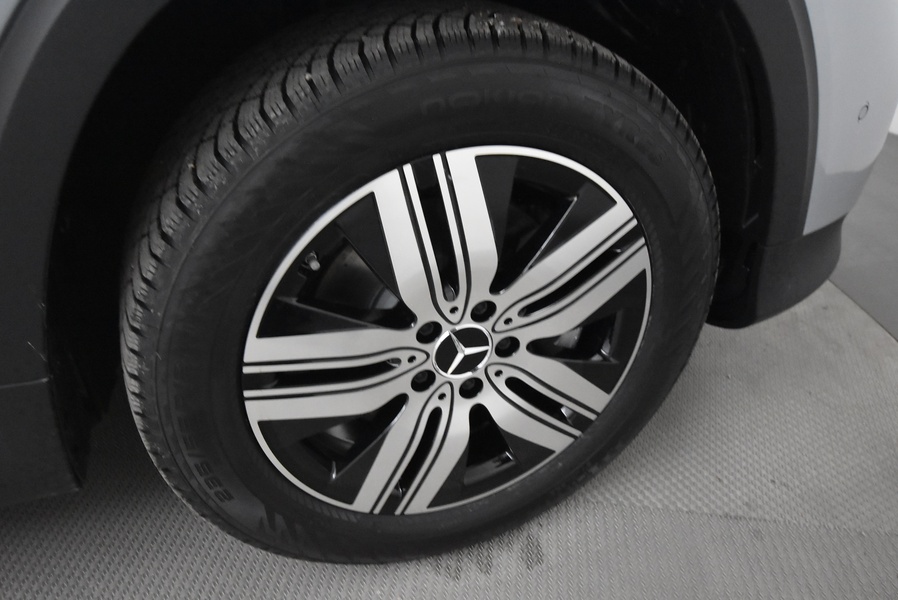 Mercedes-Benz EQB vaihtoauto