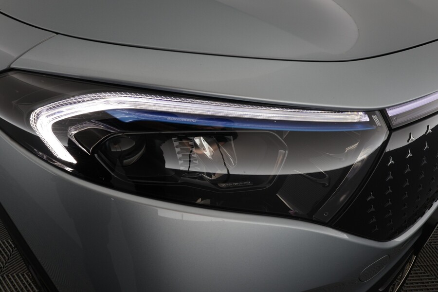 Mercedes-Benz EQB vaihtoauto