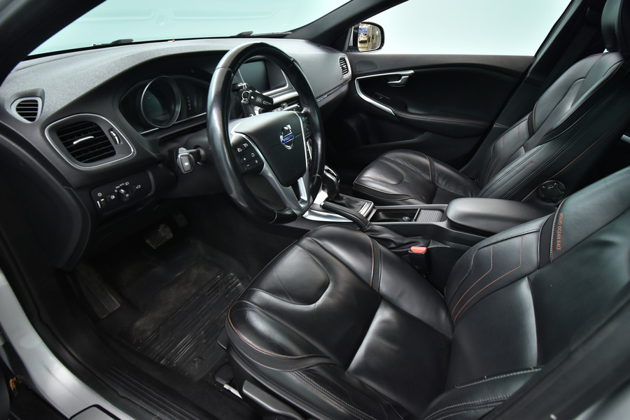 Volvo V40 Cross Country vaihtoauto