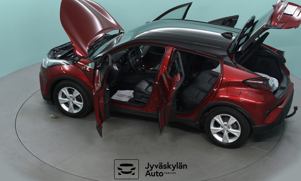 Toyota C-HR vaihtoauto