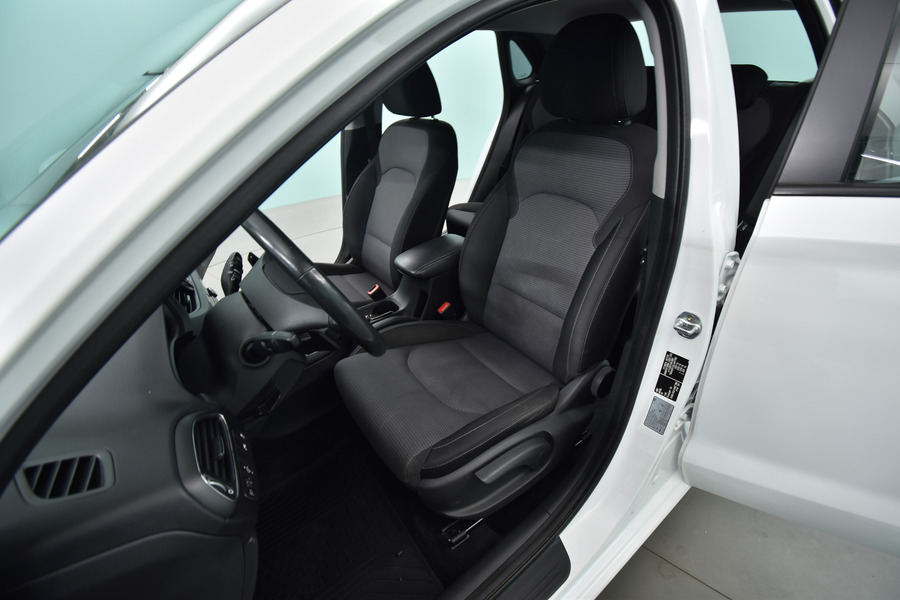 Hyundai i30 5d vaihtoauto