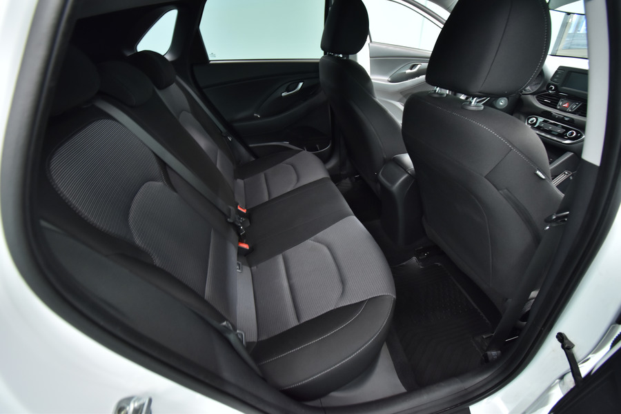 Hyundai i30 5d vaihtoauto