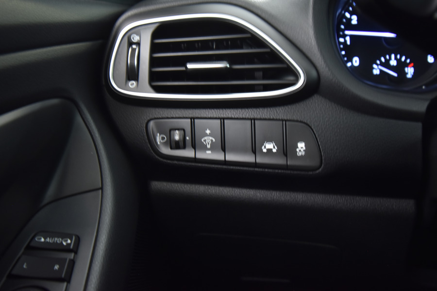 Hyundai i30 5d vaihtoauto