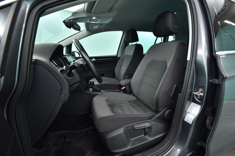 Volkswagen Golf Sportsvan vaihtoauto