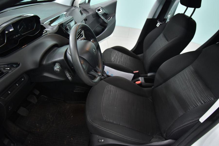 Peugeot 208 vaihtoauto