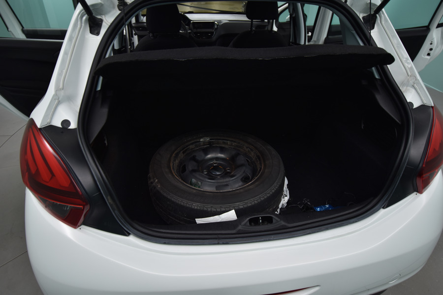 Peugeot 208 vaihtoauto