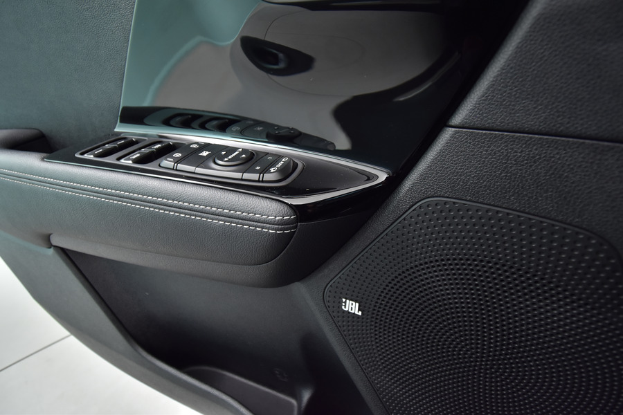 Kia Niro plug-in vaihtoauto