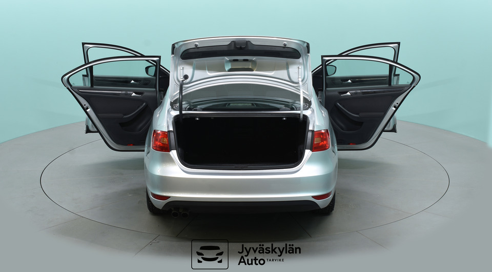 Volkswagen Jetta vaihtoauto