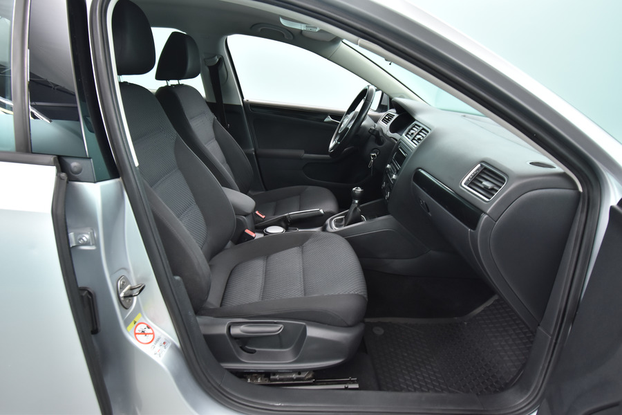 Volkswagen Jetta vaihtoauto