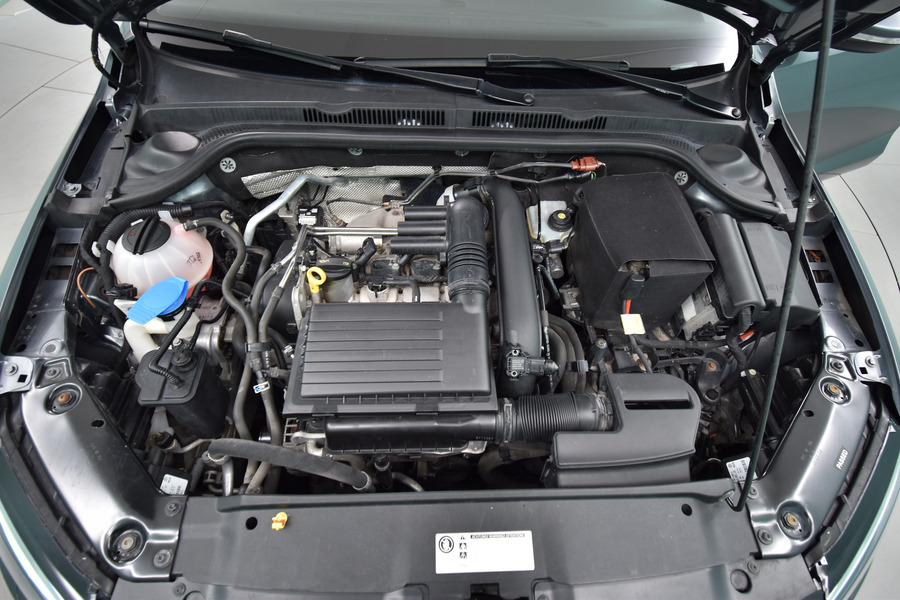 Volkswagen Jetta vaihtoauto