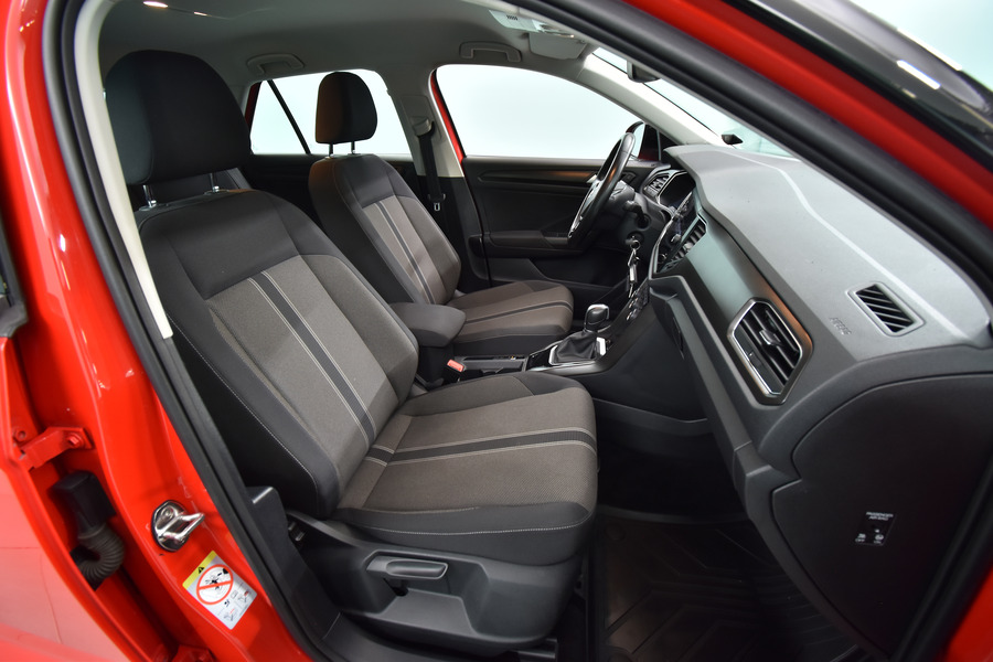 Volkswagen T-Roc vaihtoauto