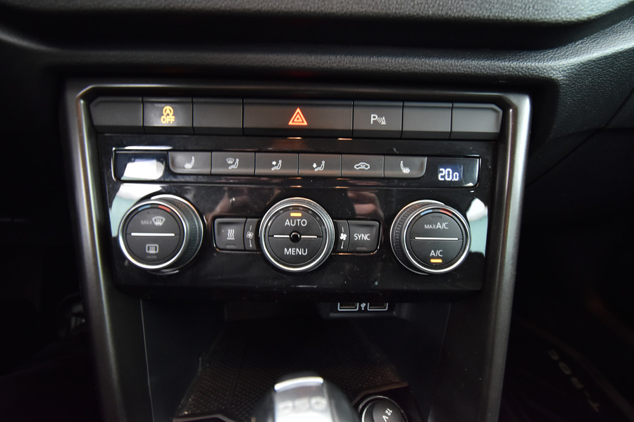 Volkswagen T-Roc vaihtoauto