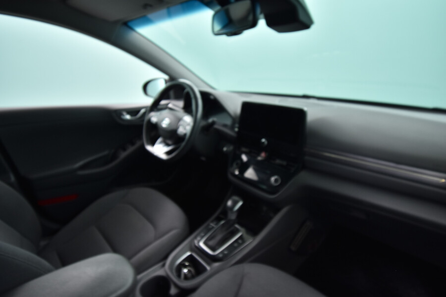 Hyundai IONIQ plug-in vaihtoauto