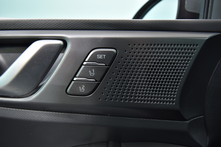 Hyundai IONIQ plug-in vaihtoauto