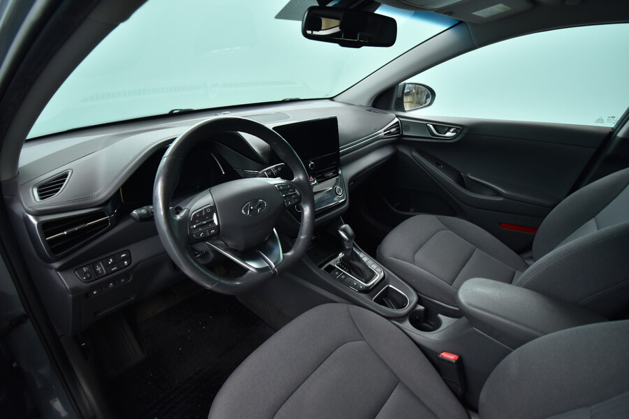 Hyundai IONIQ plug-in vaihtoauto
