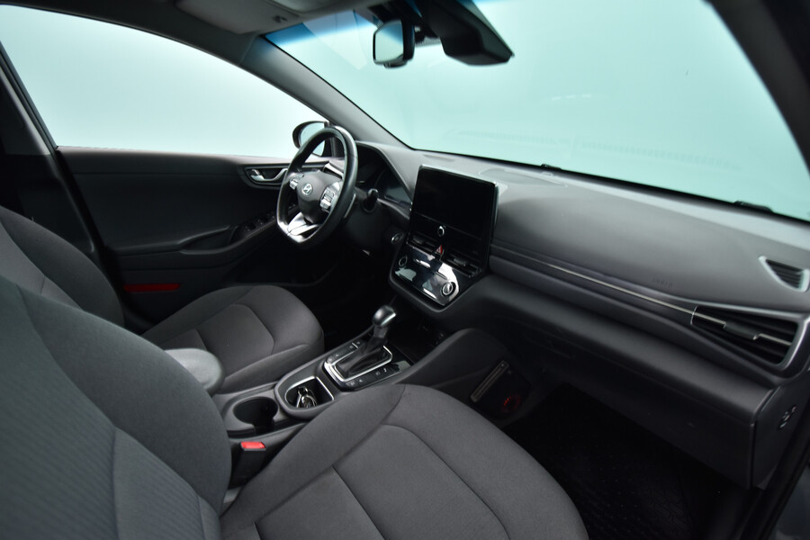 Hyundai IONIQ plug-in vaihtoauto