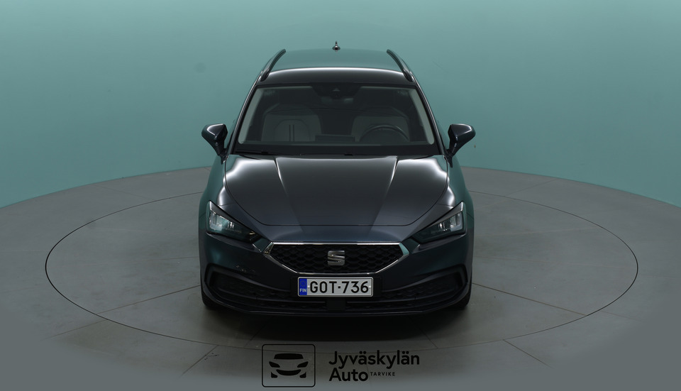 SEAT Leon Sportstourer vaihtoauto
