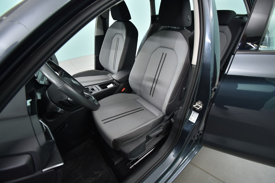 SEAT Leon Sportstourer vaihtoauto