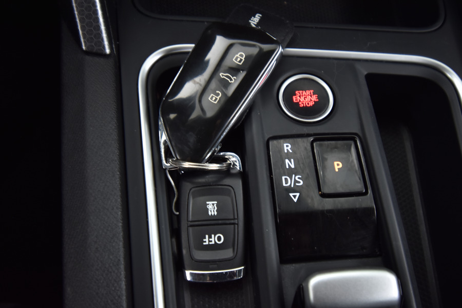 SEAT Leon Sportstourer vaihtoauto