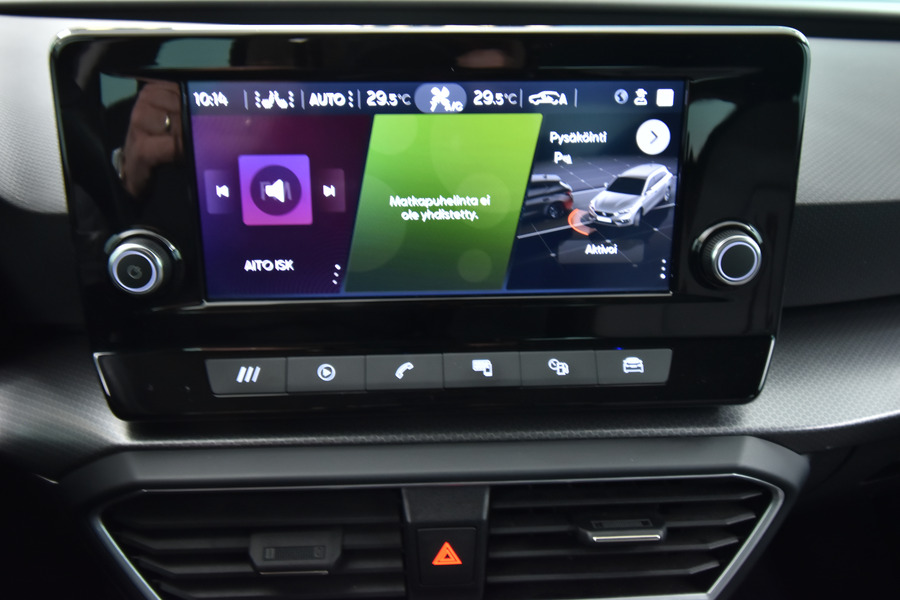 SEAT Leon Sportstourer vaihtoauto