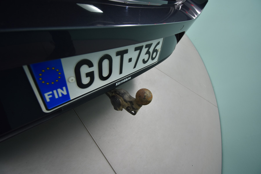 SEAT Leon Sportstourer vaihtoauto