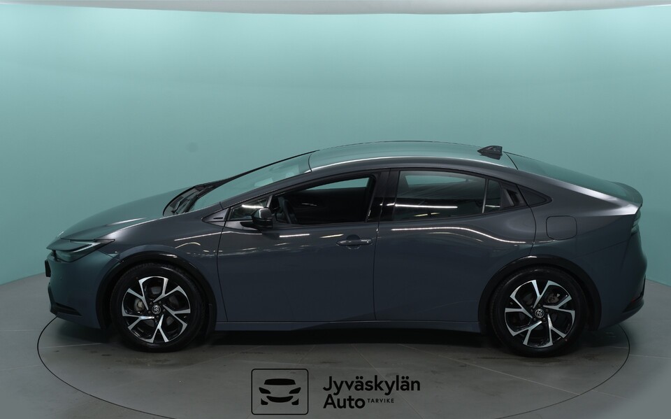 Toyota Prius Plug-in vaihtoauto