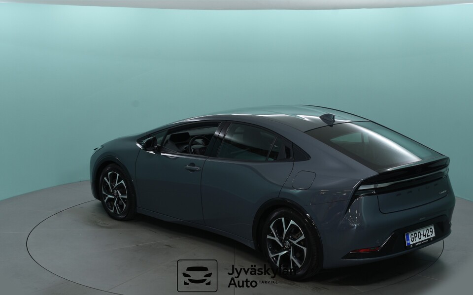 Toyota Prius Plug-in vaihtoauto