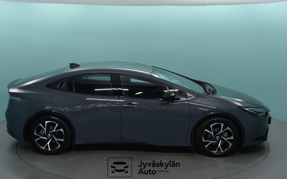 Toyota Prius Plug-in vaihtoauto