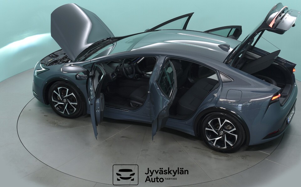 Toyota Prius Plug-in vaihtoauto