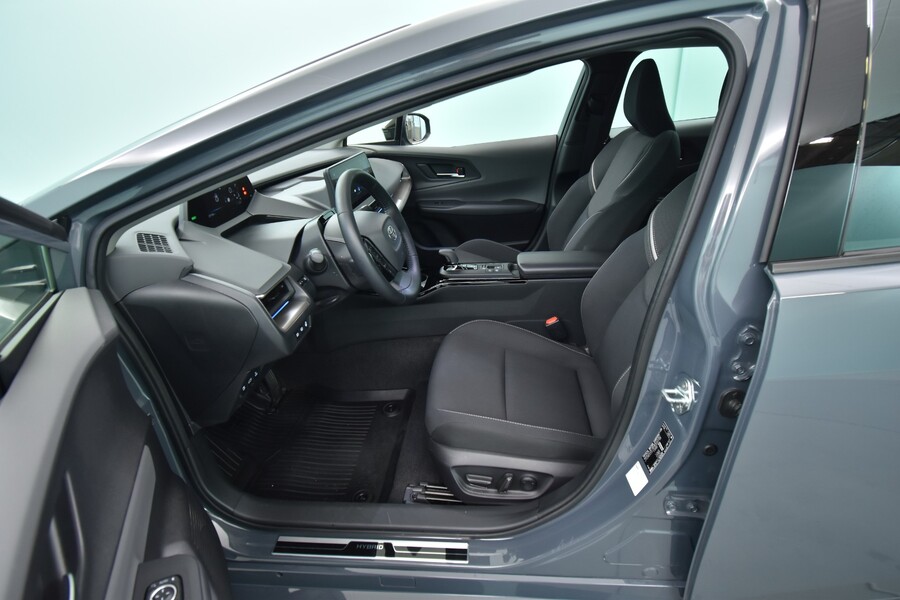 Toyota Prius Plug-in vaihtoauto