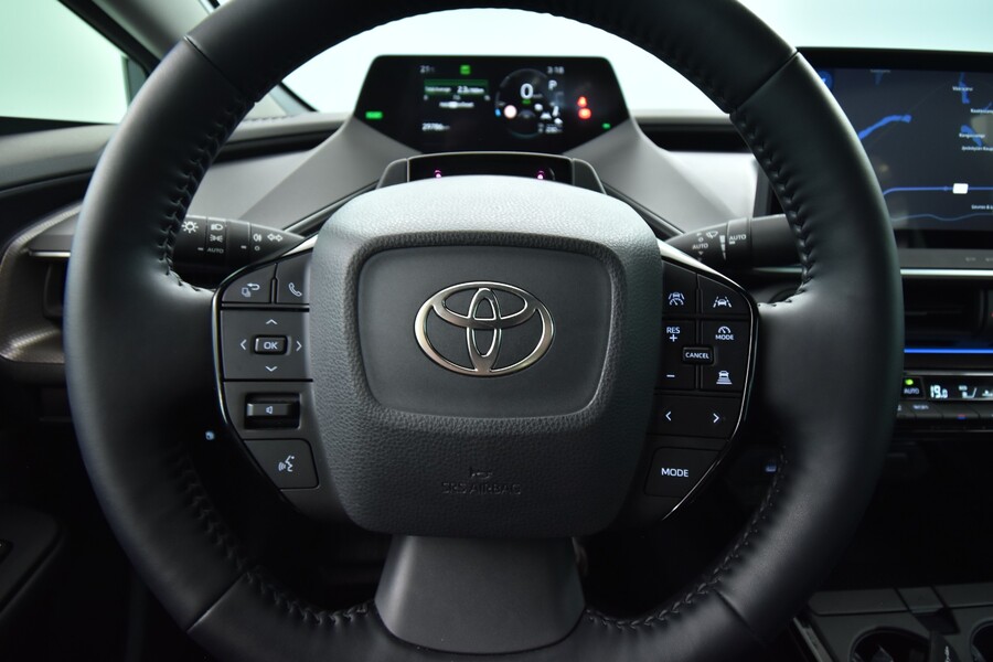 Toyota Prius Plug-in vaihtoauto