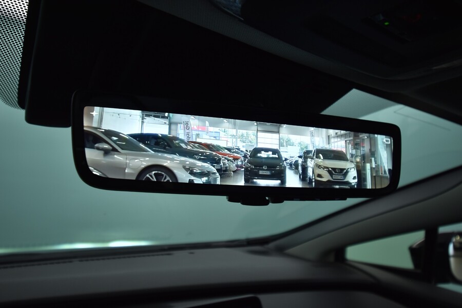 Toyota Prius Plug-in vaihtoauto