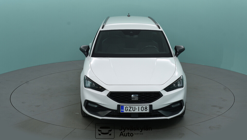 SEAT Leon Sportstourer vaihtoauto