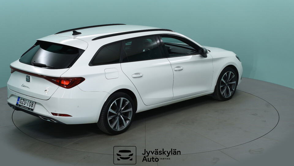 SEAT Leon Sportstourer vaihtoauto