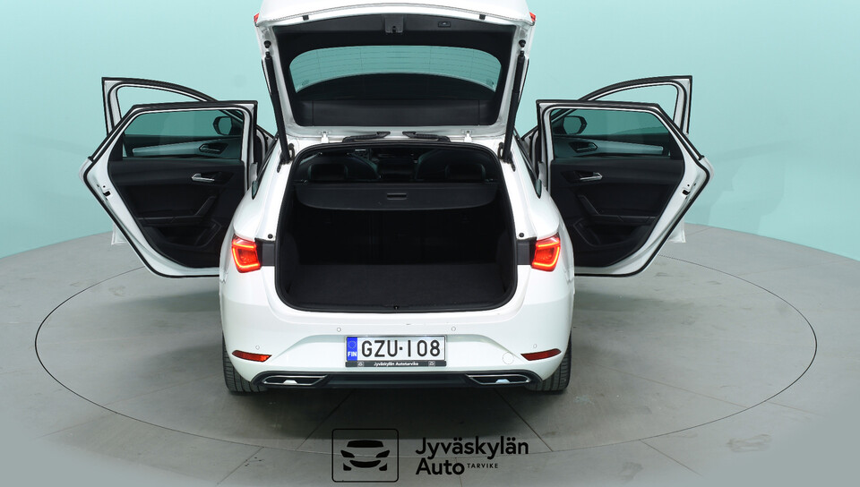 SEAT Leon Sportstourer vaihtoauto