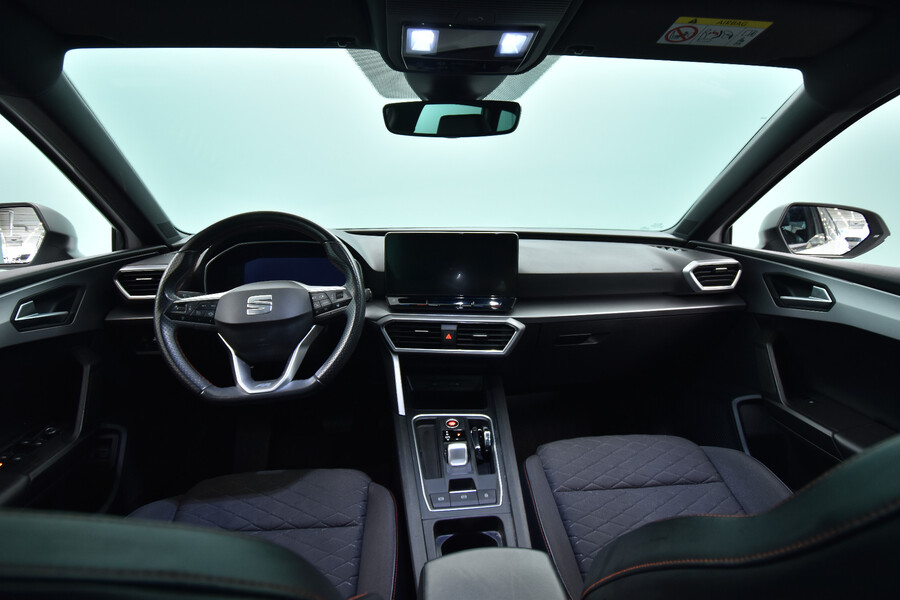 SEAT Leon Sportstourer vaihtoauto