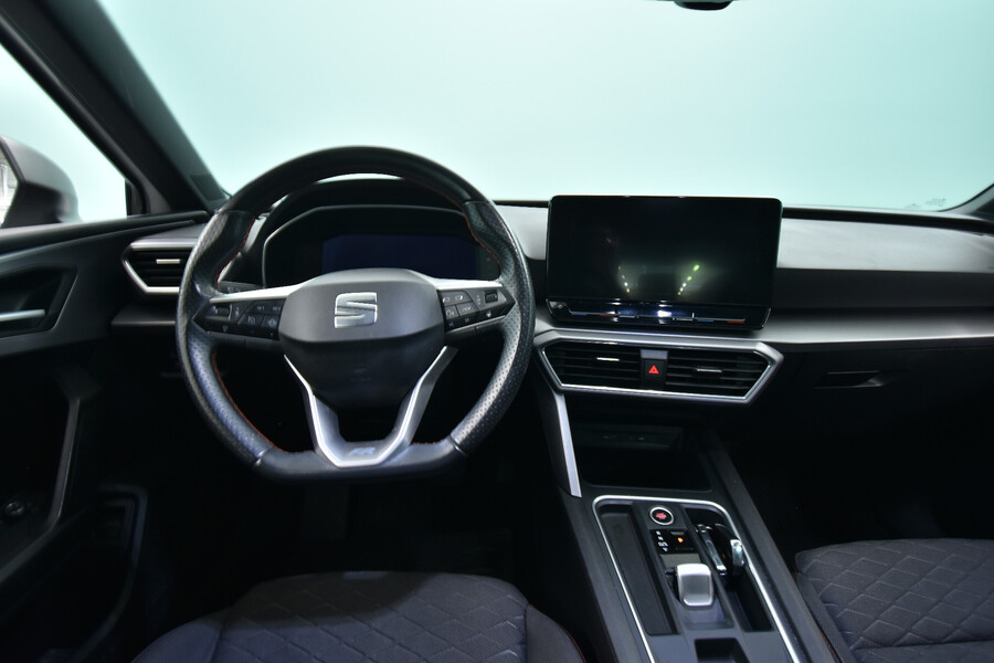 SEAT Leon Sportstourer vaihtoauto