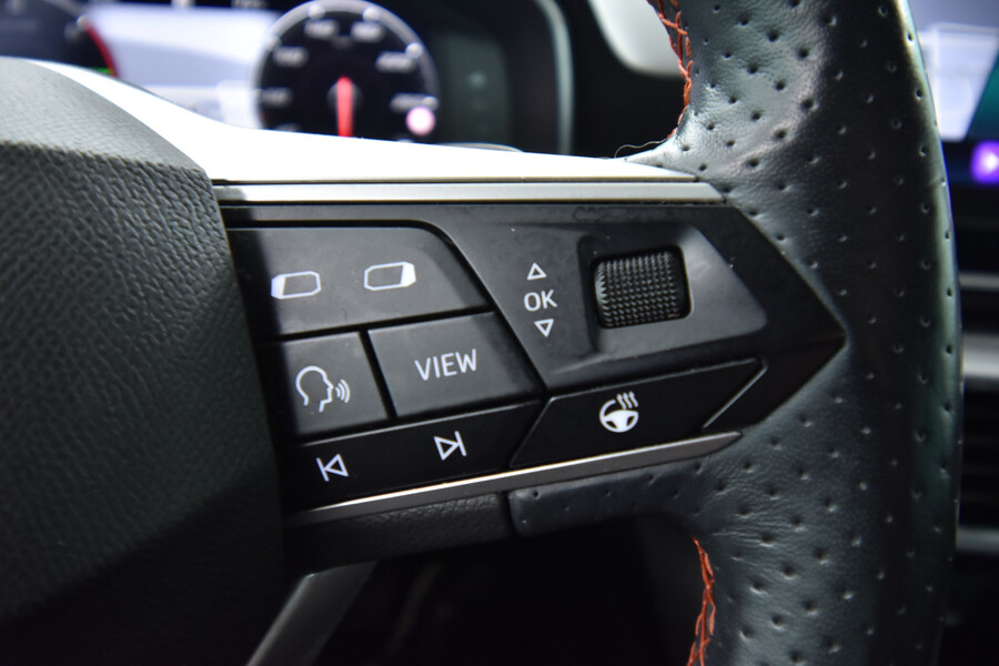 SEAT Leon Sportstourer vaihtoauto