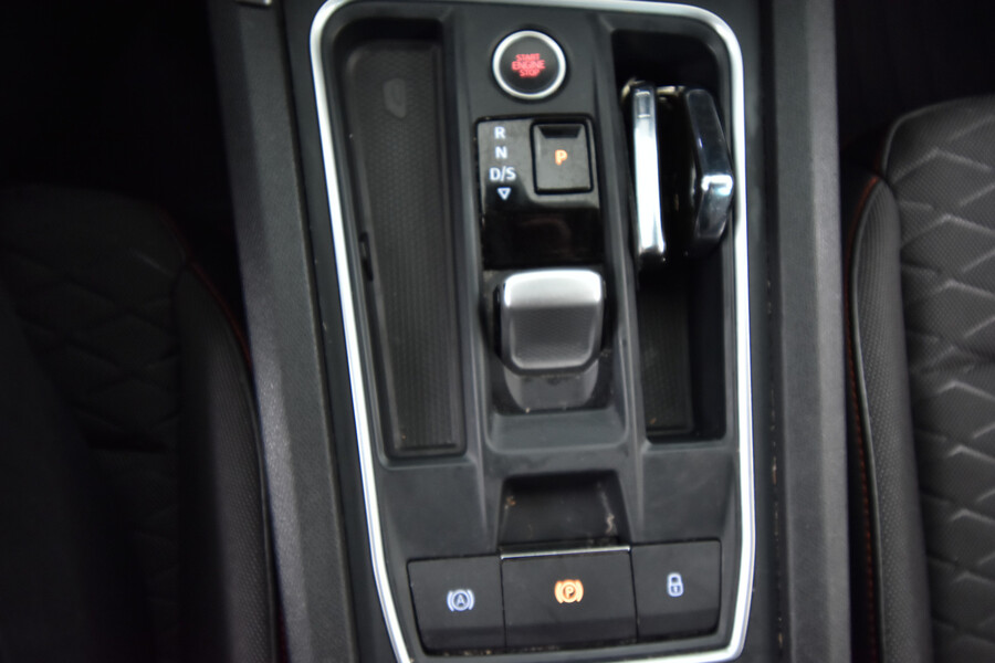 SEAT Leon Sportstourer vaihtoauto