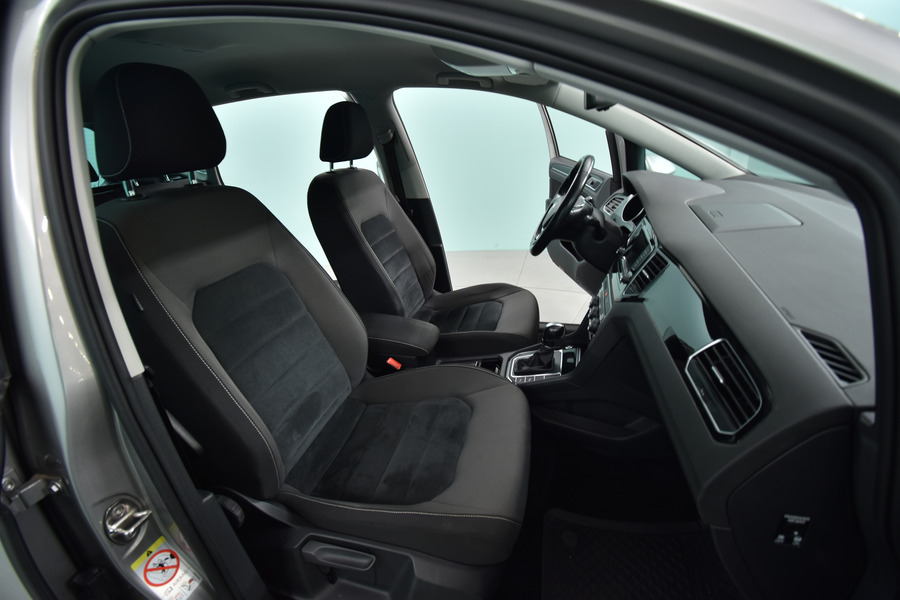 Volkswagen Golf Sportsvan vaihtoauto