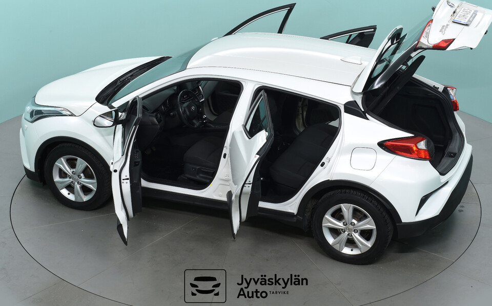 Toyota C-HR vaihtoauto