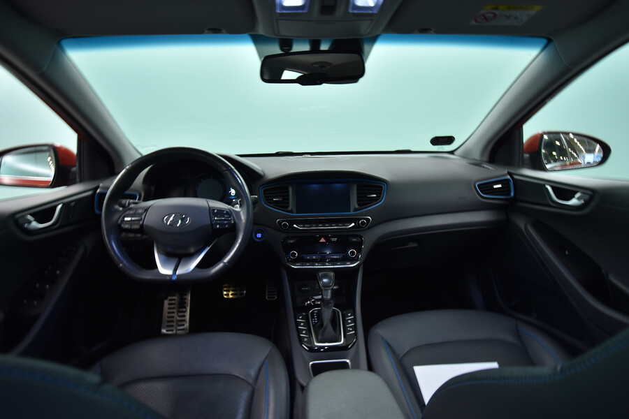 Hyundai IONIQ plug-in vaihtoauto