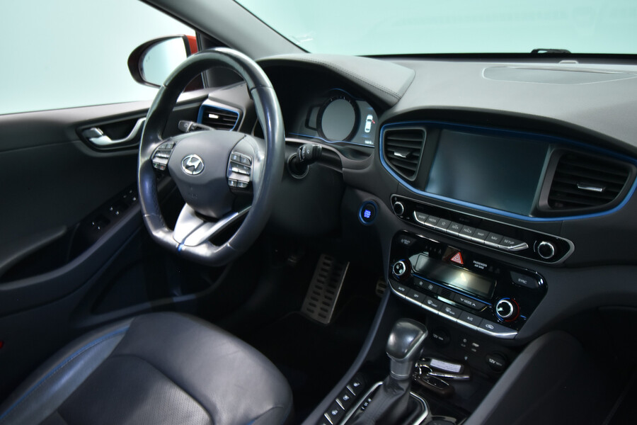 Hyundai IONIQ plug-in vaihtoauto