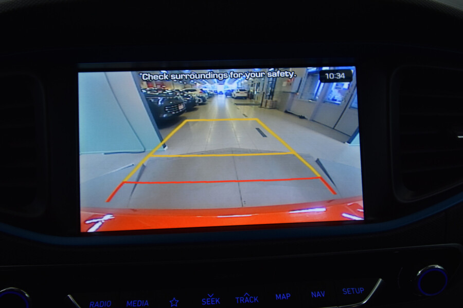 Hyundai IONIQ plug-in vaihtoauto