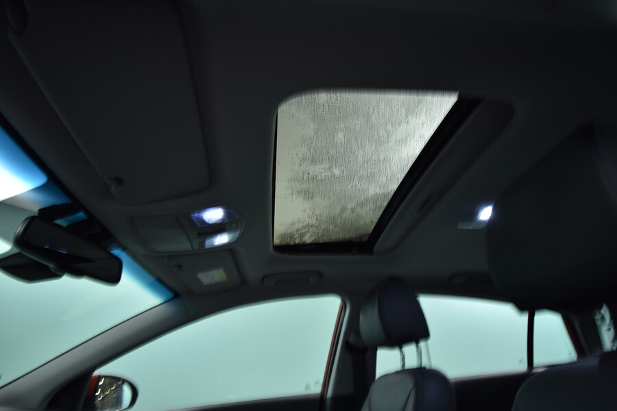 Hyundai IONIQ plug-in vaihtoauto