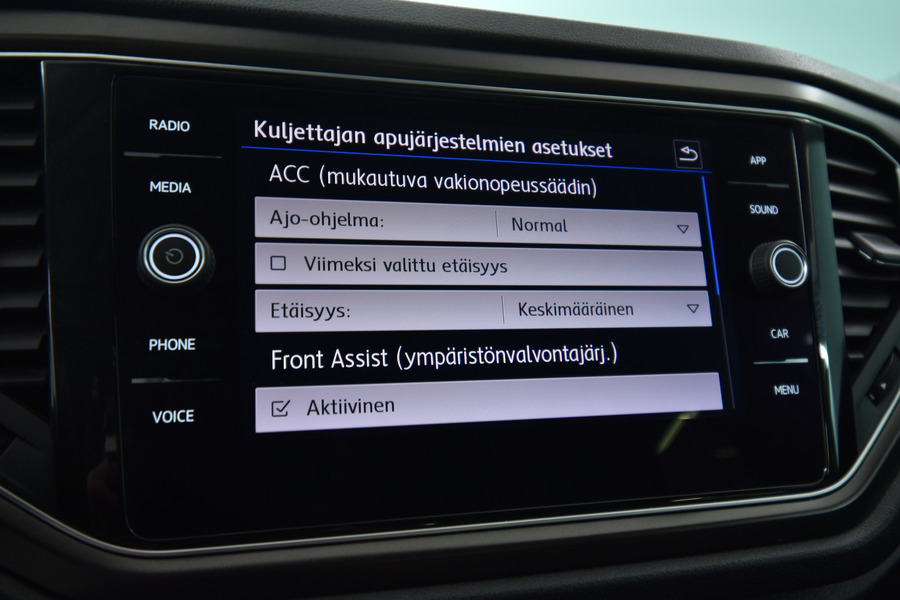 Volkswagen T-Roc vaihtoauto